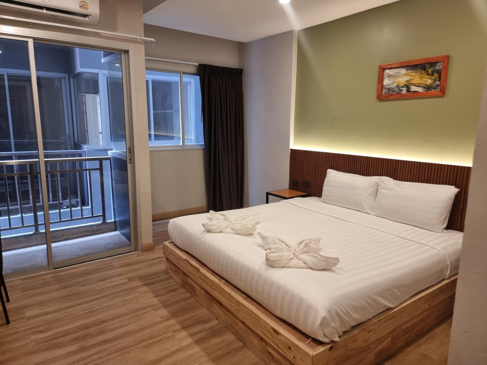 Diva Boutique Hotel Patong Exterior photo