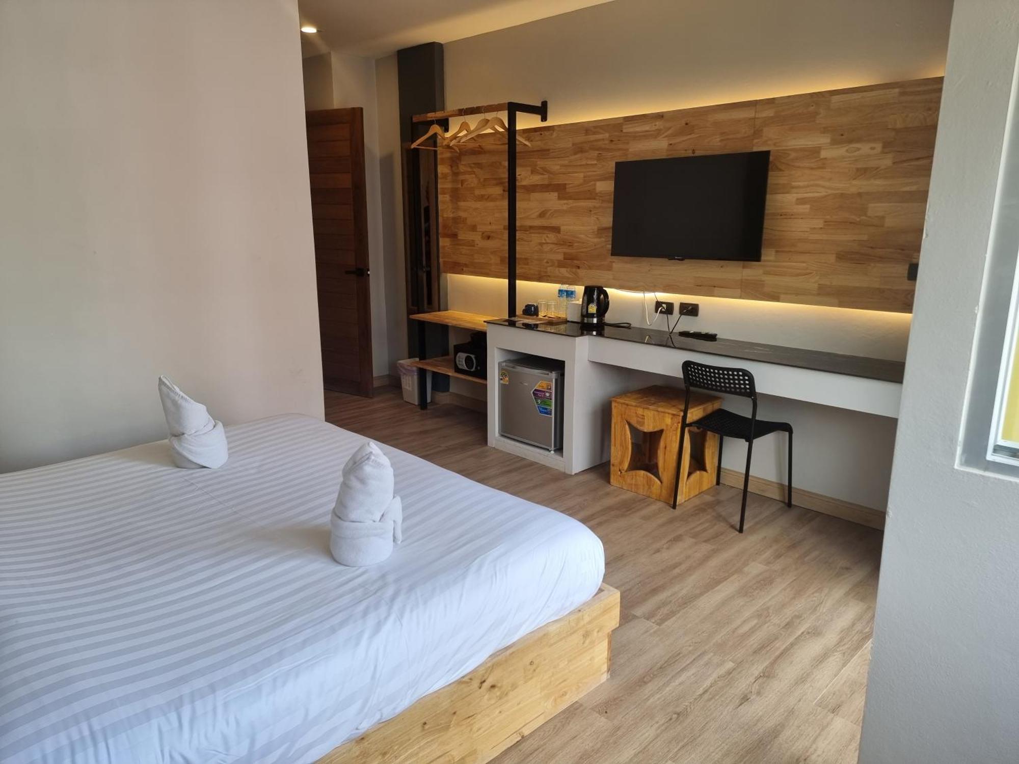 Diva Boutique Hotel Patong Exterior photo